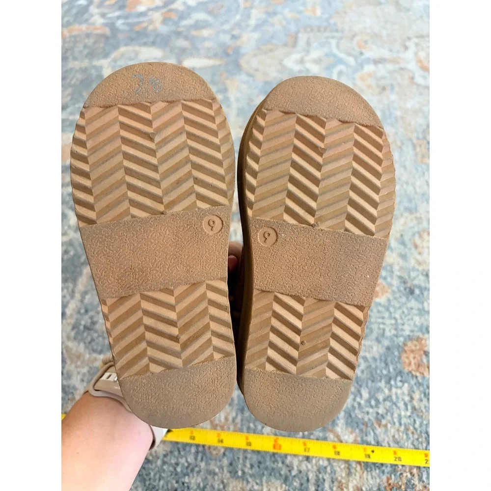 Steve Madden Rizz Girls' Platform Brown Suede Slipper Boots Decorative Patches 9